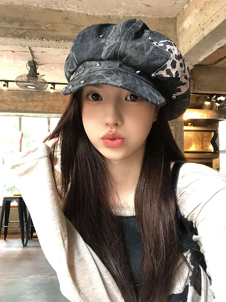 Y2K Personalized Star Sticker Rivet Design Berets Caps for Women Spring and Autumn Fashion Versatile Retro Tie-dye Newsboy Hats