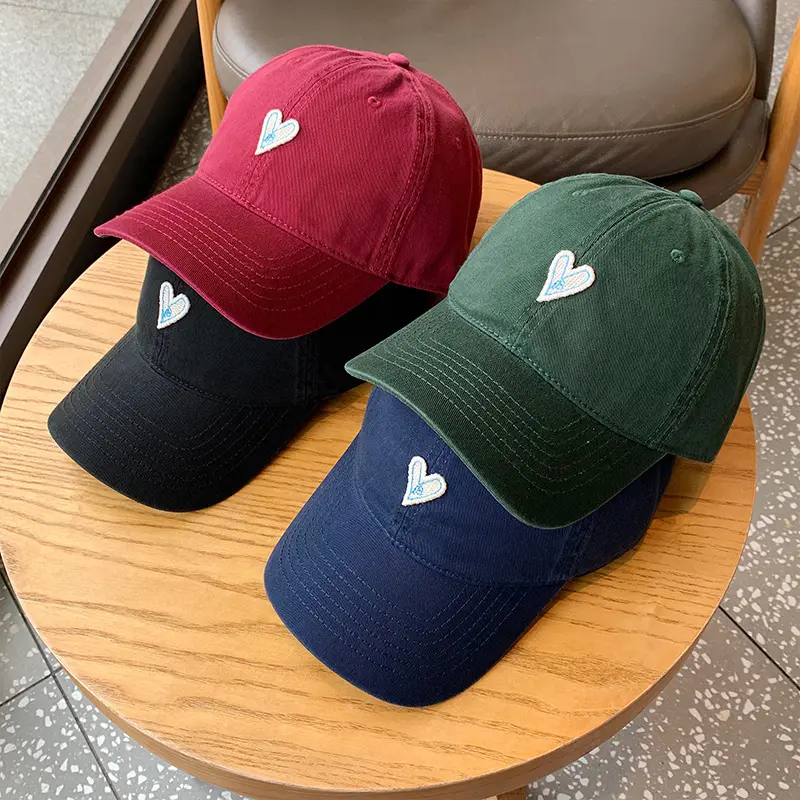 Korean Heart Baseball Caps Soft Cotton Curved Brim Outdoor Sunshade Duck Tongue Caps Travel Couple Duckbill Hats