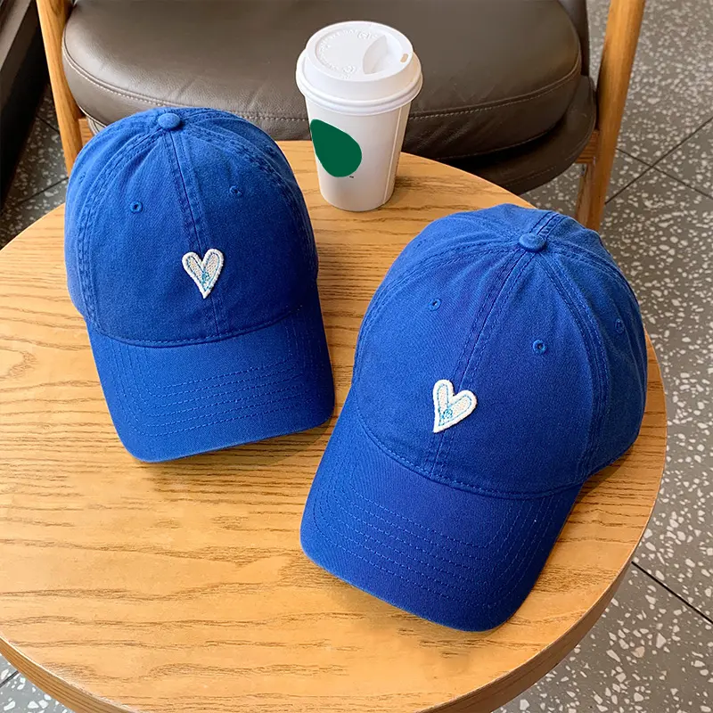 Korean Heart Baseball Caps Soft Cotton Curved Brim Outdoor Sunshade Duck Tongue Caps Travel Couple Duckbill Hats