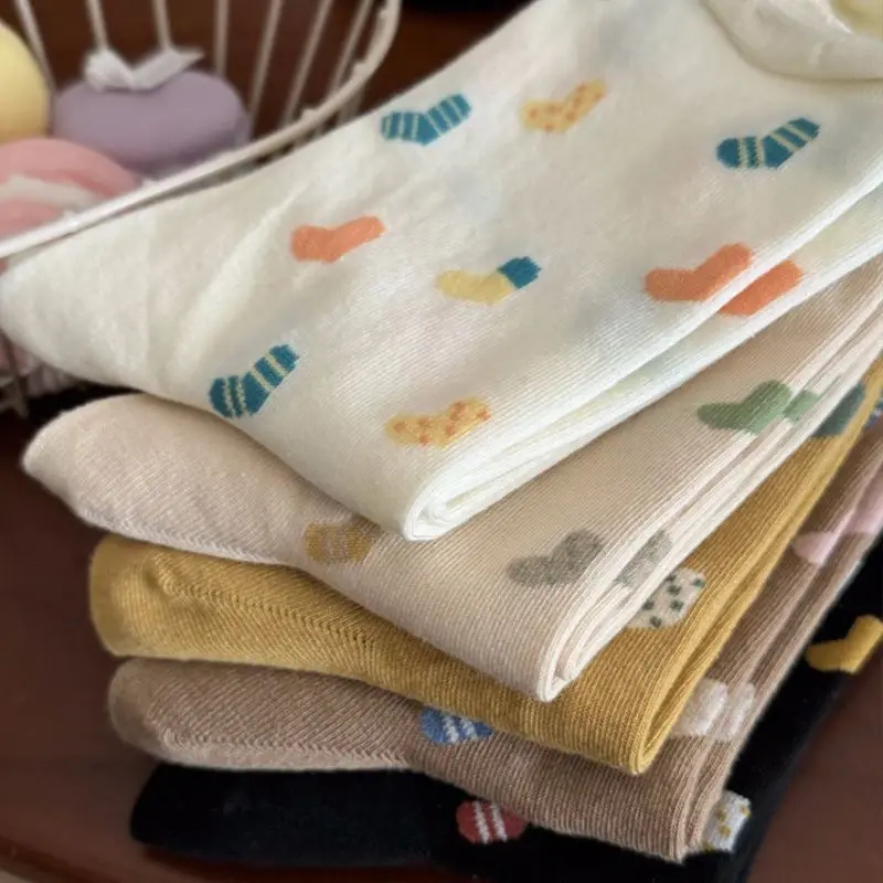 Full Print Socks for Women 5 Pairs Cute Heart Spring Autumn Cotton Breathable Socks Harajuku Girl Loose Middle Tube Socks