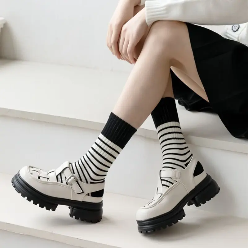 Fashion Stripe Socks for Women Spring Summer Soft Cotton Long Socks Black White Stripe Girl Casual Breathable Middle Tube Socks