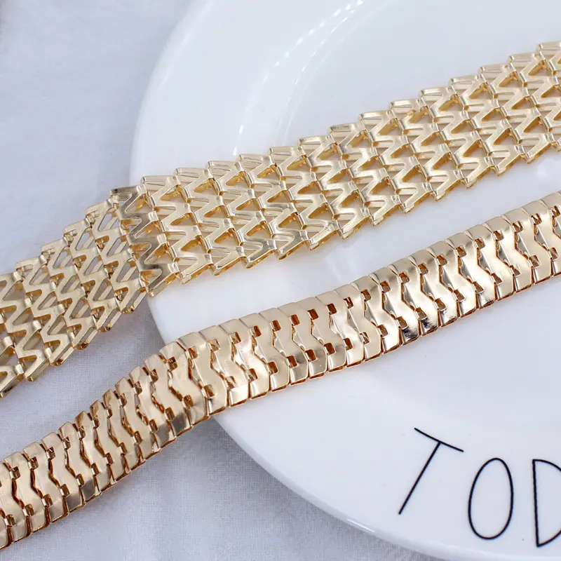 Golden Metal Waist Chain for Women Fashion High Waist Chain Belt Lady Dress Decorative Waistband Straps