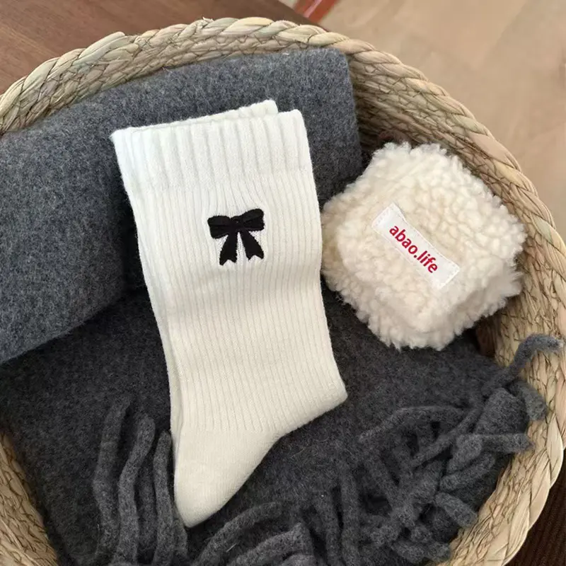 Korean Embroidery Bow Sock for Women Autumn Winter Thick Knitted Warm Middle Tube Socks Solid Color Lady Anti-Cold Socks