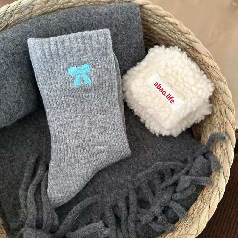 Korean Embroidery Bow Sock for Women Autumn Winter Thick Knitted Warm Middle Tube Socks Solid Color Lady Anti-Cold Socks