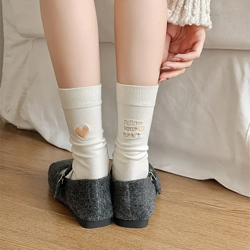 Love Heart Embroidery Socks for Women Spring Summer Thin Breathable Middle Tube Socks Fashion Girl Cotton Socks