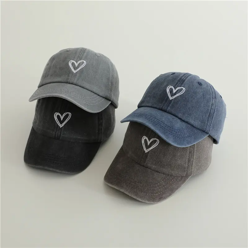 Love Heart Embroidery Baseball Caps for Women Men Retro Washed Cotton Snapback Couple Hats Outdoor Hip Hop Sunshade Peaked Hats