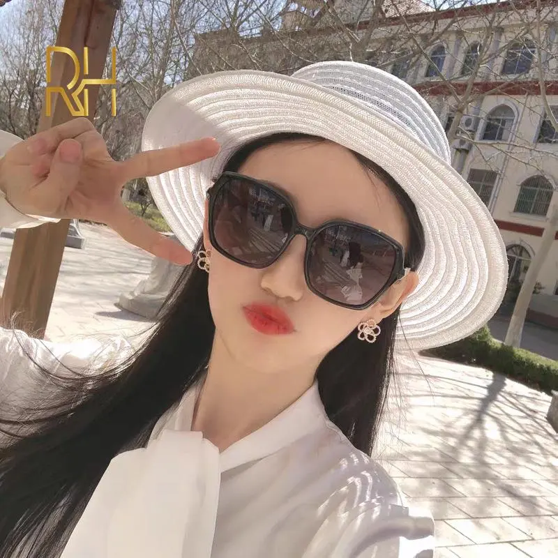 Anna Fashion Flat Top Boater Straw Hat Summer Female M Letter Top Vacation Breathable Party White Socialite Hat
