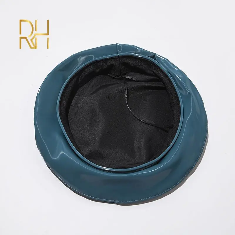 Lady mirror PU leather beret female spring autumn Winter Ski casual hat fashion French Artist painter glossy leather Beret Cap