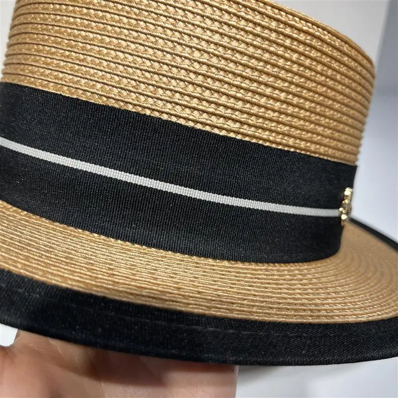 Women's Bee Travel Sunscreen Flat Top Boater Hat Female British Style Sunshade Holiday Light Beach Sun Straw Hat