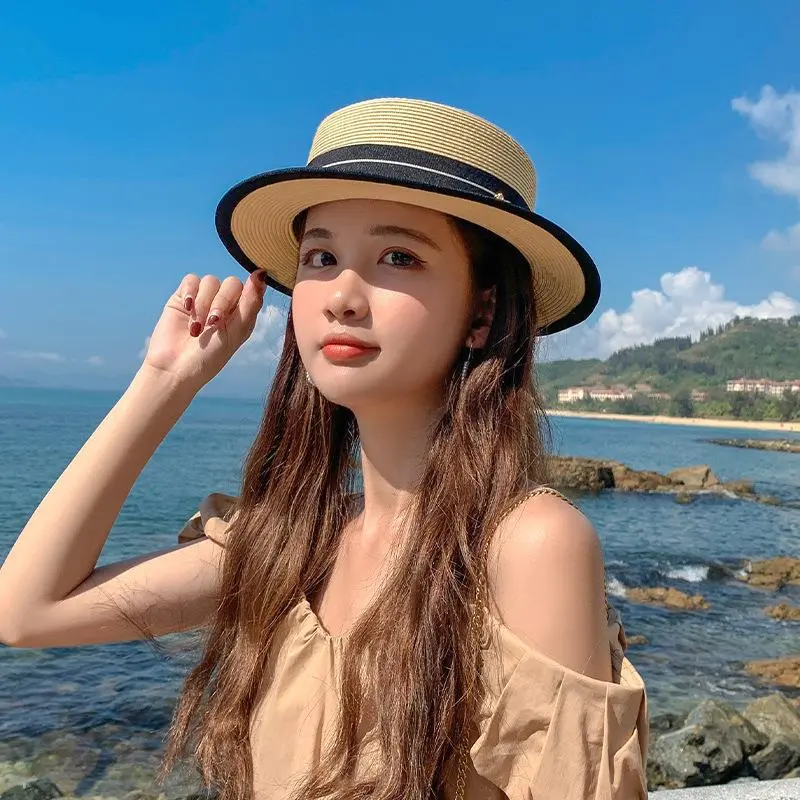 Women's Bee Travel Sunscreen Flat Top Boater Hat Female British Style Sunshade Holiday Light Beach Sun Straw Hat