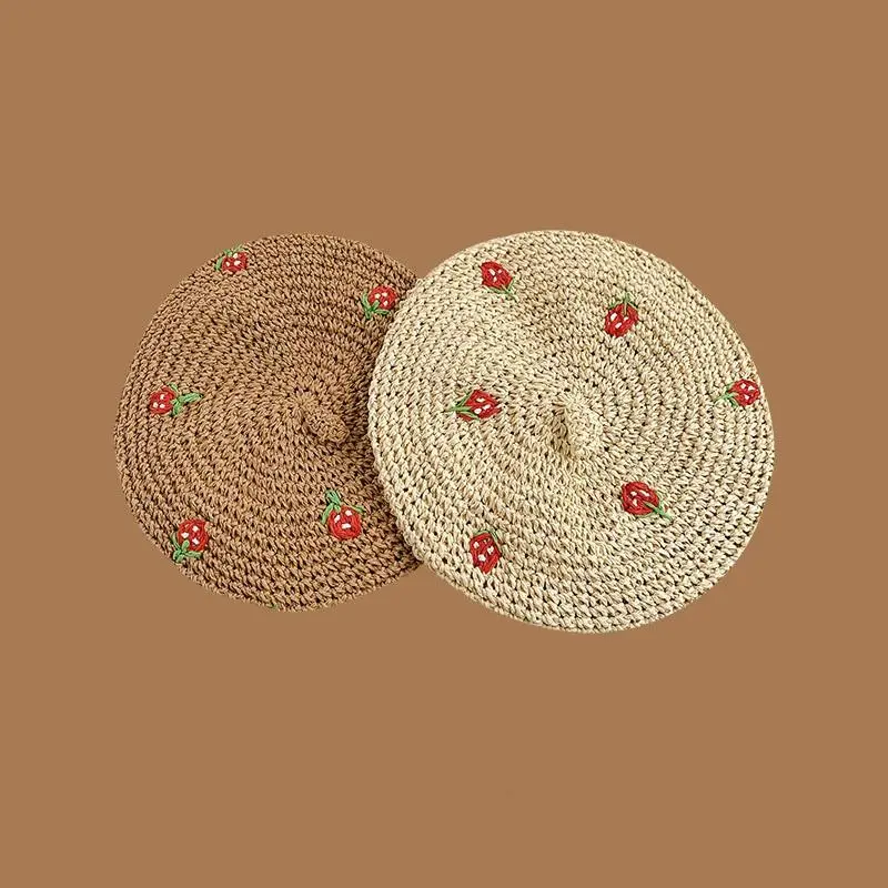 Lady Vacation Style Straw Crochet Strawberry Beret Handmade Outside Photography Vintage Breathable Painter Hat