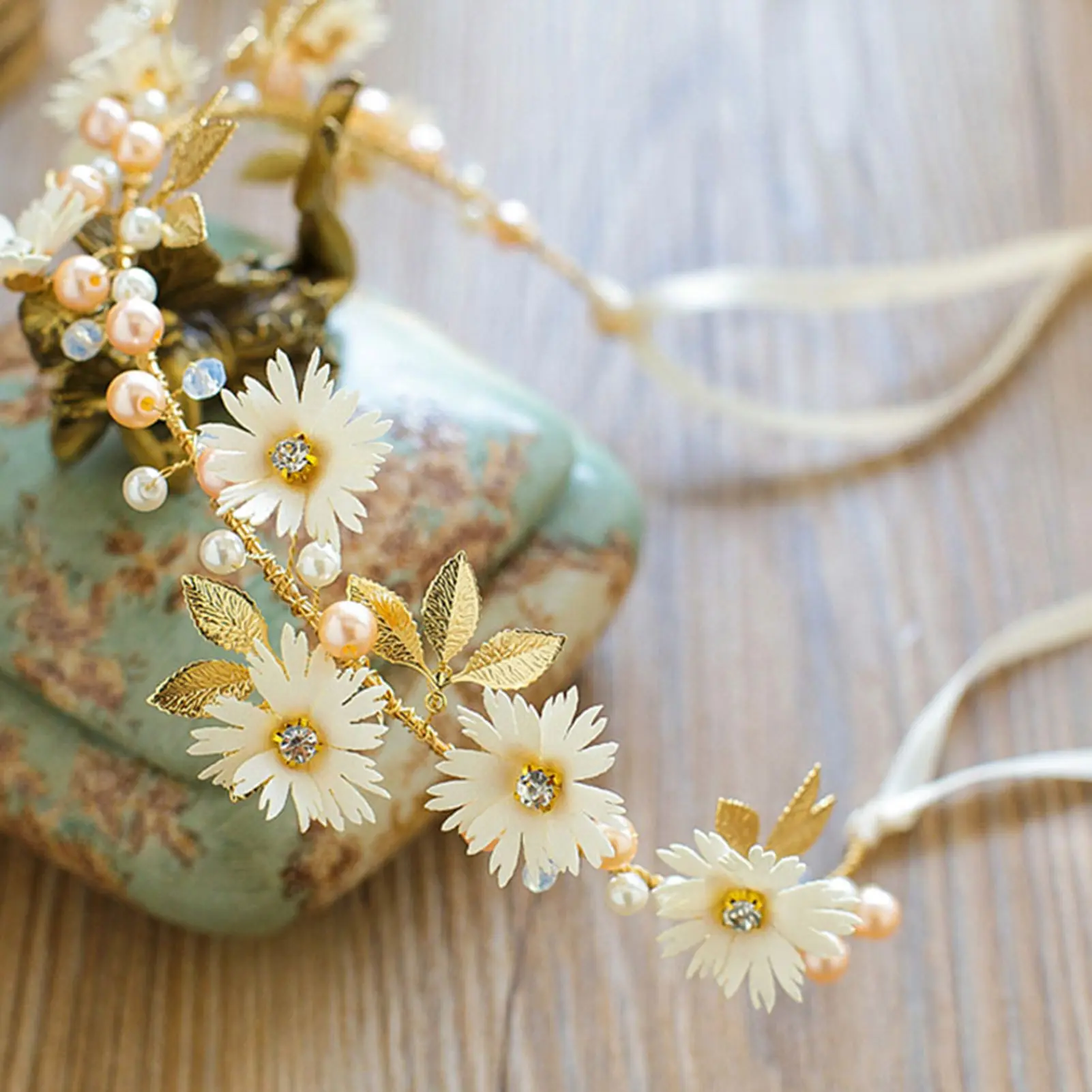 Light Luxury Crystal Headband Little Fresh Daisy Button Bead Hair Strap For Women Girls Travel Shopping Elegant Complex Hairpin