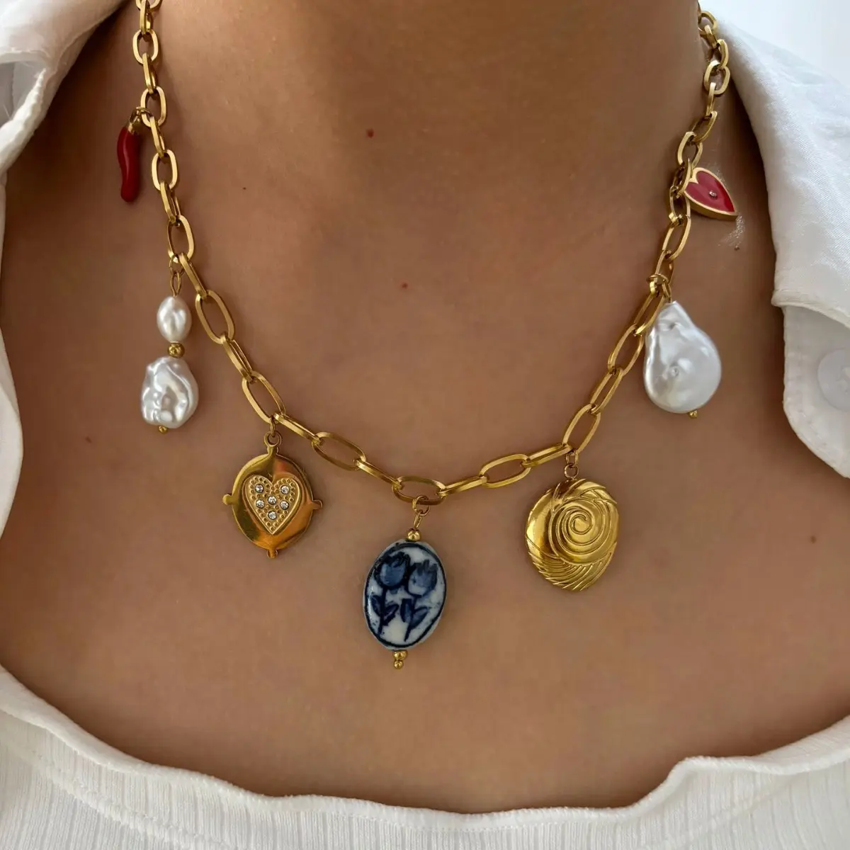 Trendy Matt Golden Necklace For Men & Women Fashionable Versatile Collarbone Chain Girls Personalized Pearl Jewelry Accessories