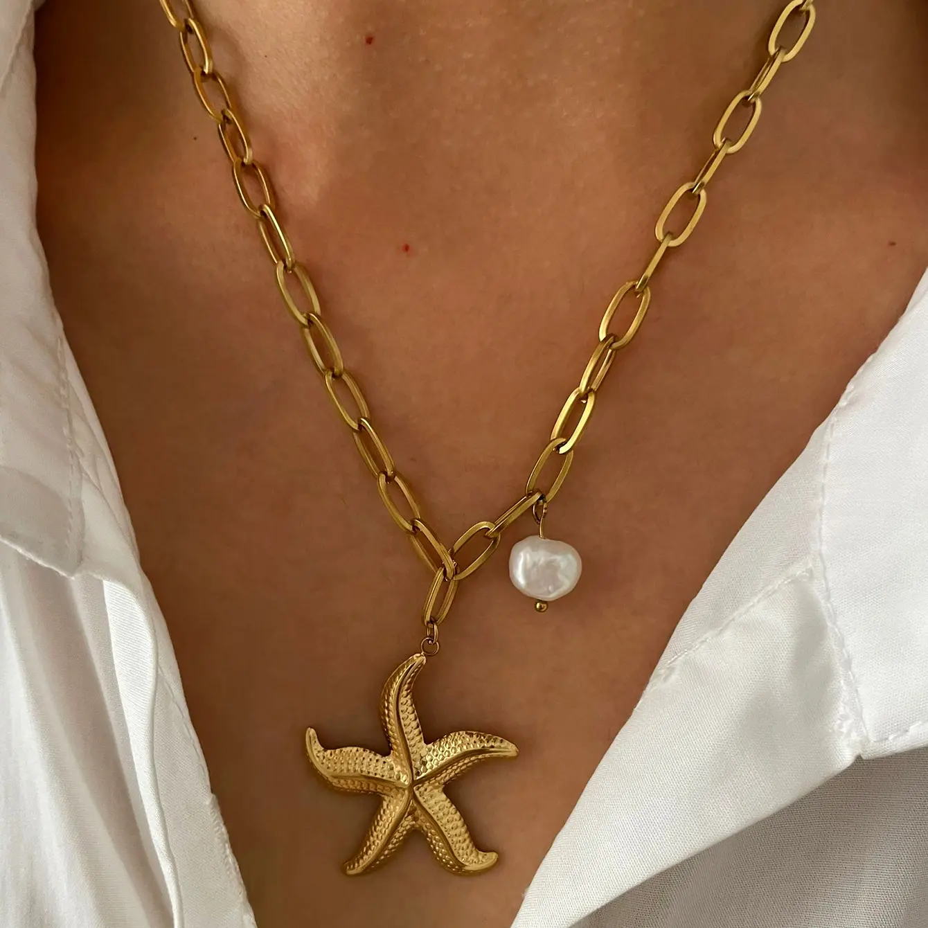 Trendy Matt Golden Necklace For Men & Women Fashionable Versatile Collarbone Chain Girls Personalized Pearl Jewelry Accessories