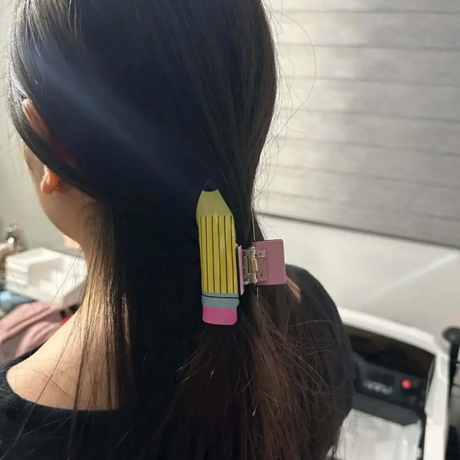 8cm Cartoon Hair Claw For Women Creative Pencil Shaped Shark Gripper Girls Daily Life Fashion Hair Accessories Hair Clips