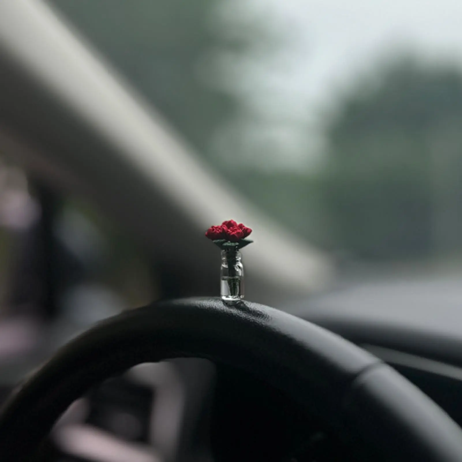 Car Decoration Ornaments Mini Glass Bottle Rose Ornament For Car Center Console Train Window Desk Dining Table Decoration Props
