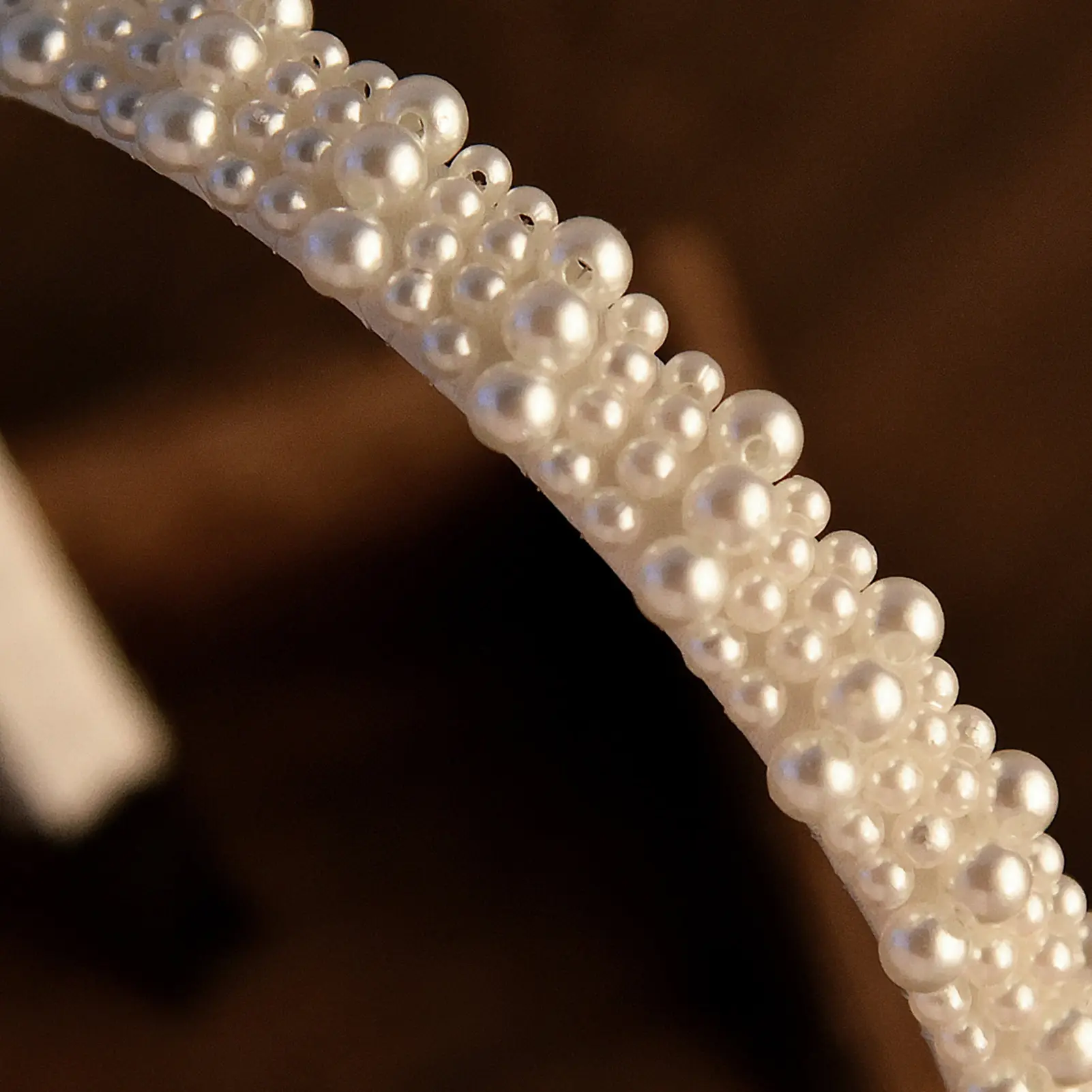 Elegant Pearl Hair Hoop For Women Exquisite Korean Style Handmade Pearl Studded Hairpin Travel Daily Life Jewelry Hair Accessory