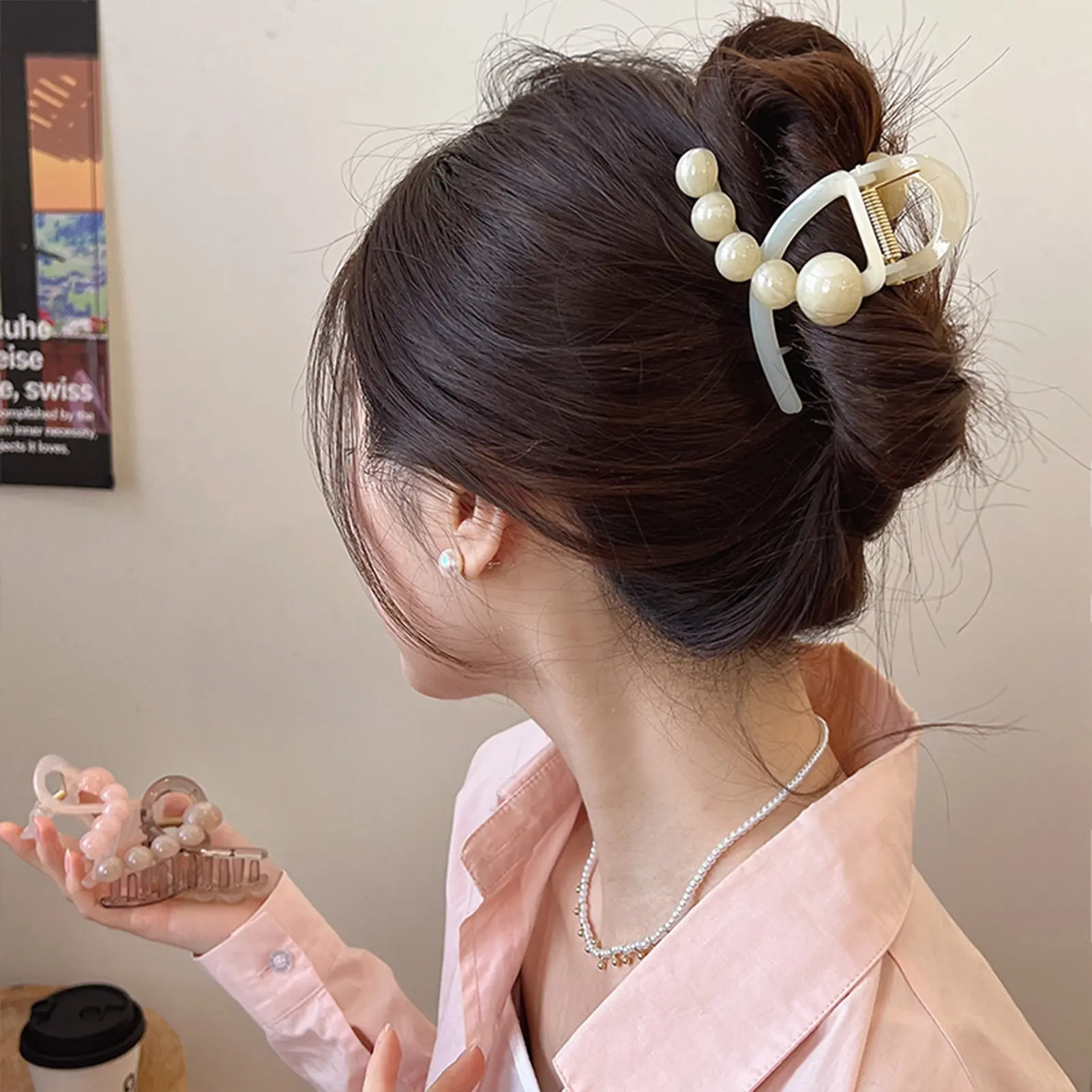 Sweety Jelly Hair Claw For Women Little Fresh Candy Bead Plastic Shark Gripper Girls Daily Life Hair Accessories Hair Clips