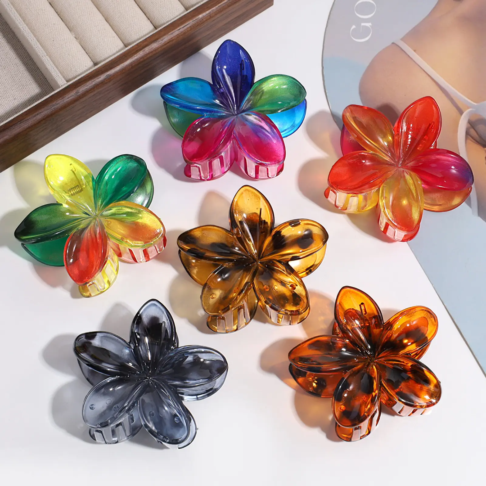 7cm Dopamine Hair Claws For Women Vitality Gradient Colorful Shark Hair Gripper Flower Shape Hair Clips Hawaii Hair Accessories