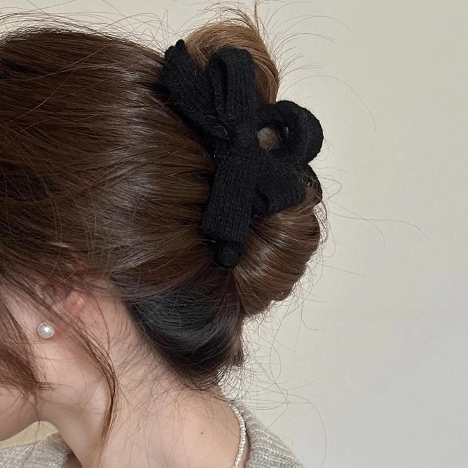Creative Knitted Butterfly Knot Hair Claw Simple Spring Knitted Shark Hair Clip For Women Girls Daily Ponytail Fixed Hair Clips