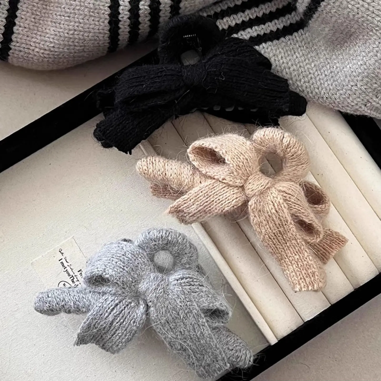 Creative Knitted Butterfly Knot Hair Claw Simple Spring Knitted Shark Hair Clip For Women Girls Daily Ponytail Fixed Hair Clips