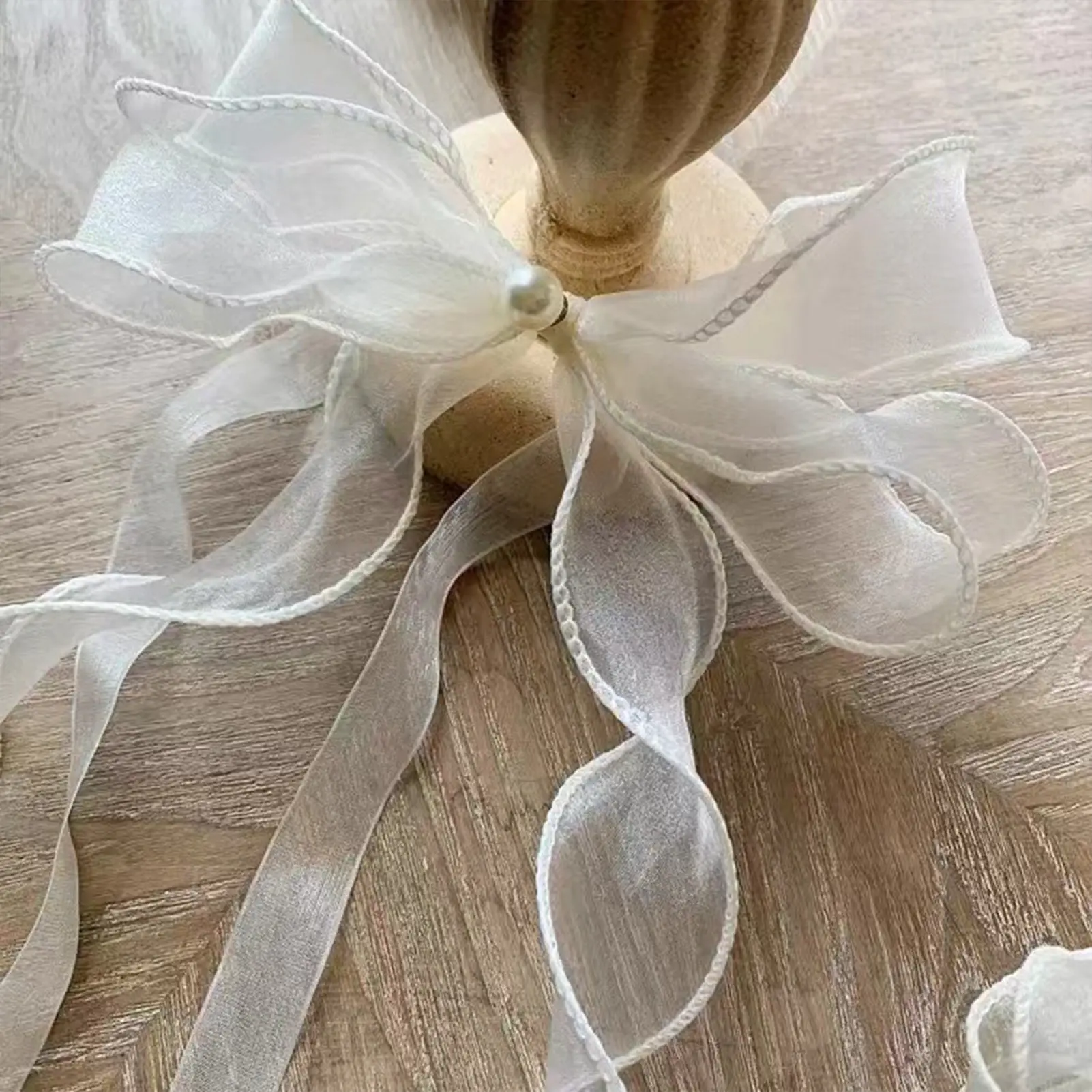 Sweety Bowknot Key Chain Exquisite Elegant Gauze Pearl Bow Bag Pendant For Women Girls Trendy Off White Bag Decoration Pendant