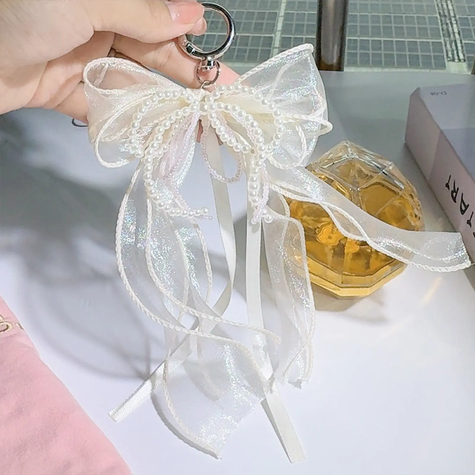 Sweety Bowknot Key Chain Exquisite Elegant Gauze Pearl Bow Bag Pendant For Women Girls Trendy Off White Bag Decoration Pendant