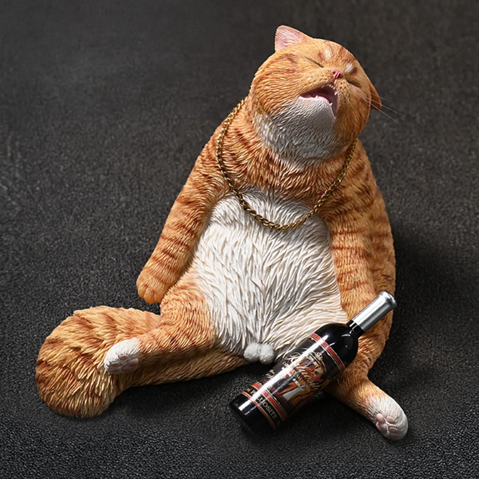 Creative Drunk Cat Ornament Automotive Interior Decoration Ornaments Simulated Cat Resin Sculpture Home Decoration Props 7x7cm