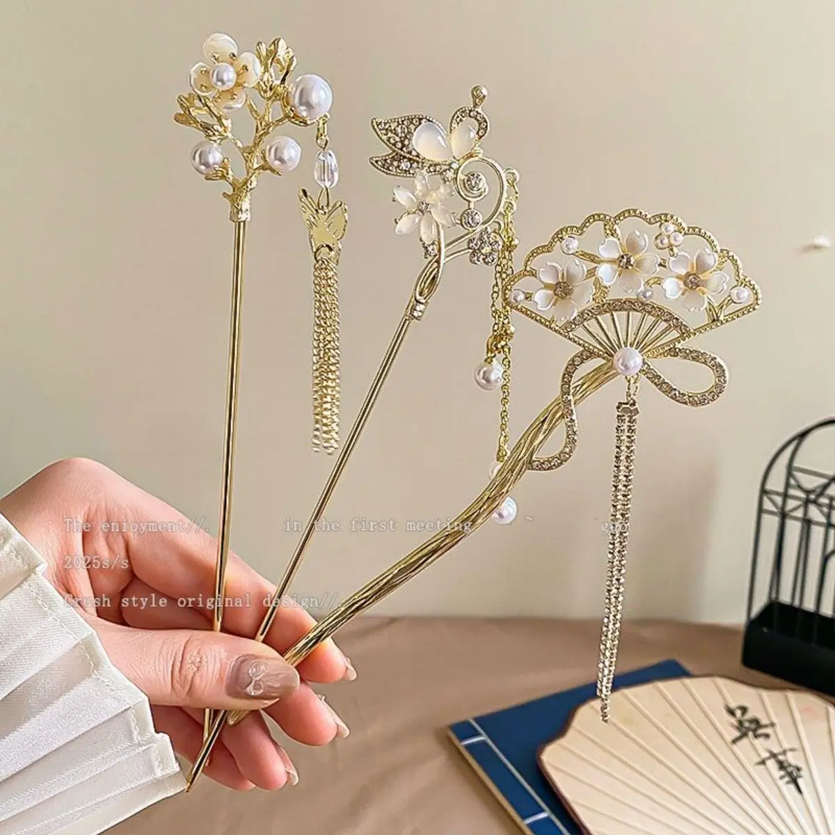 Neo Chinese Style Jewelry Hairpin For Women Glitter Butterfly Flower Pearl Tassel Hair Stick Girls Fashion Hair Accessories 1pc