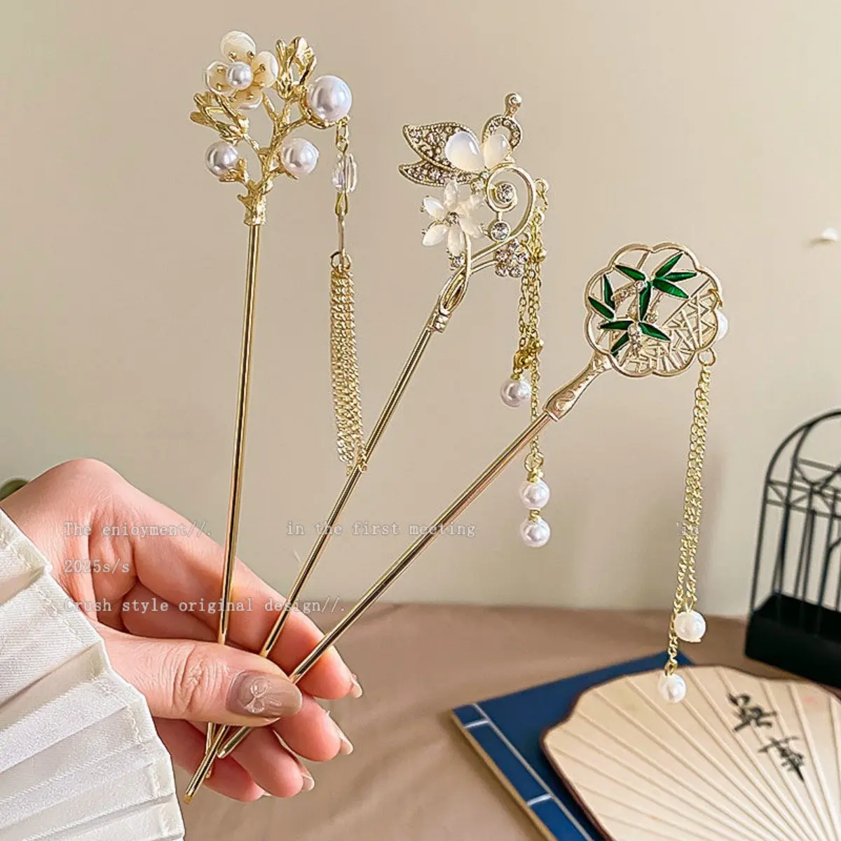 Neo Chinese Style Jewelry Hairpin For Women Glitter Butterfly Flower Pearl Tassel Hair Stick Girls Fashion Hair Accessories 1pc