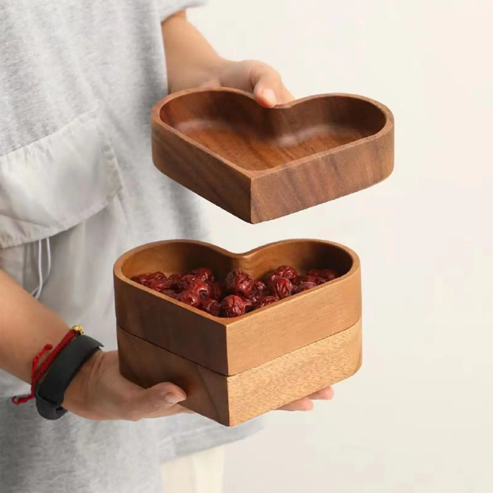 Solid Wood Tray Creative Heart Shaped Walnut Tray For Nuts Fruits Candies Desserts Snacks Jewelry Accessory Home Storage Tray
