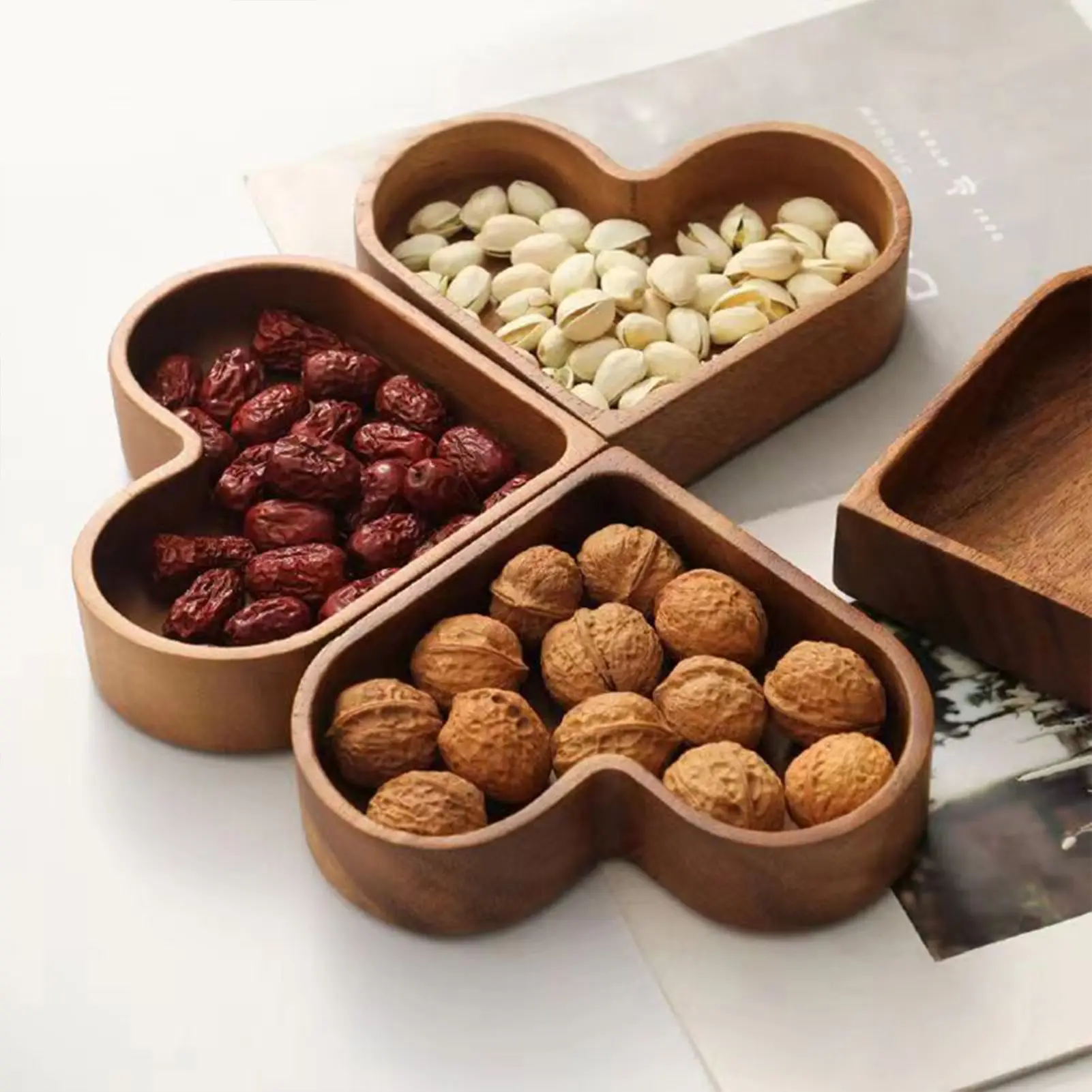 Solid Wood Tray Creative Heart Shaped Walnut Tray For Nuts Fruits Candies Desserts Snacks Jewelry Accessory Home Storage Tray