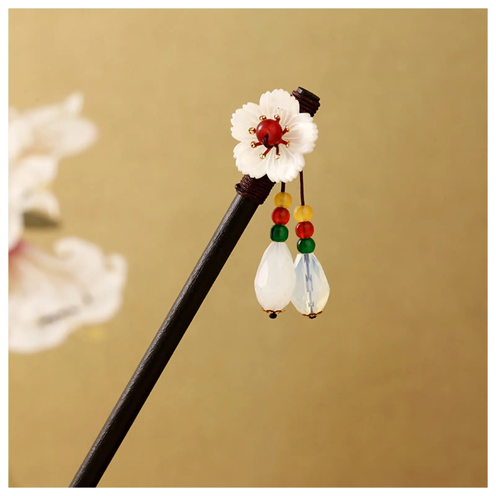 Retro Flower Hairpin For Women Chinese Style Floral Tassel Hair Stick Elegant Vintage Wooden Hairpin Girls Hair Accessories 1pc