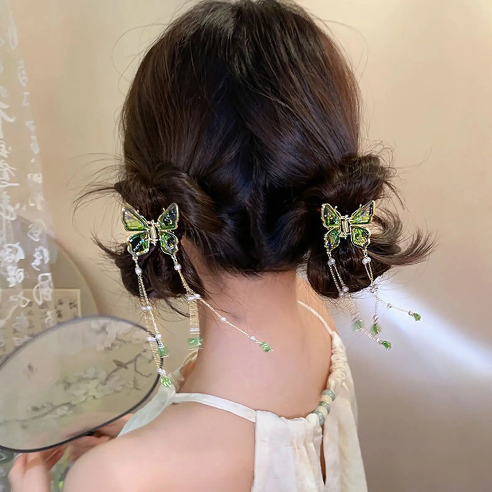 Trendy Gradient Butterfly Hair Claw For Women Elegant Retro Pearl Tassel Hair Clip Little Fresh Summer Metal Hair Accessories