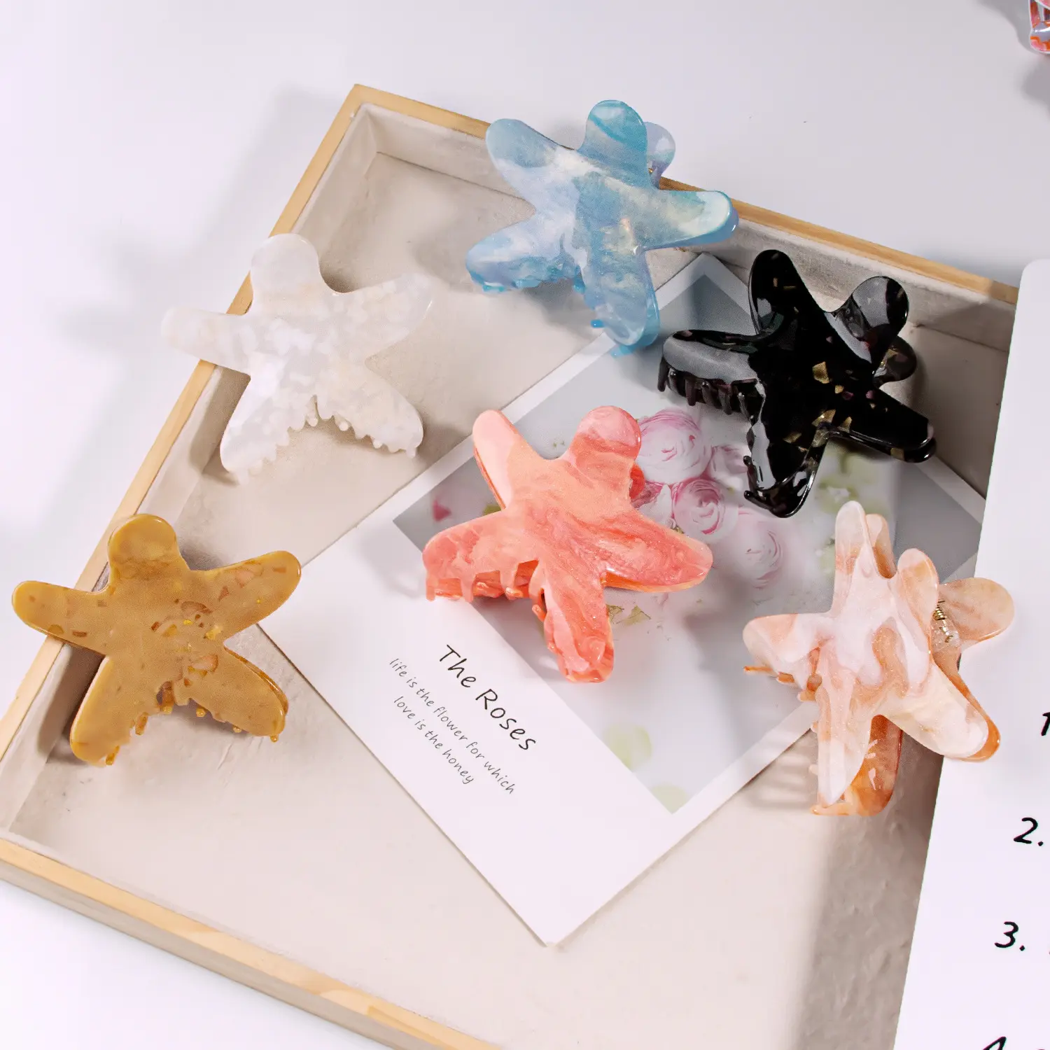 8cm Starfish Hair Claw Creative Patrick Star Color Matching Shark Gripper Gradient Acrylic Hair Clip Girls Hair Accessories 1pc