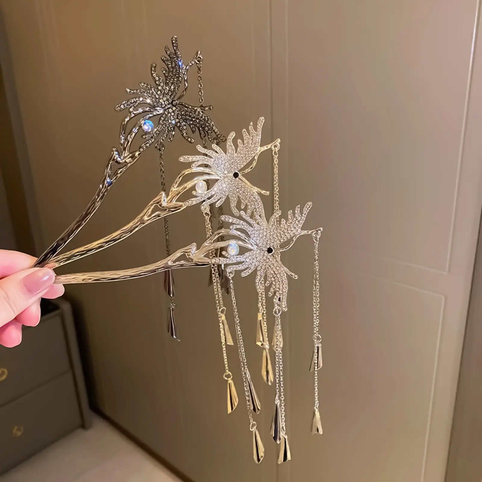 Neo-chinese Style Hairpin For Women Creative Butterfly Tassel Wind Chime Hair Stick Exquisite Rhinestone Hairpin Hair Accessory