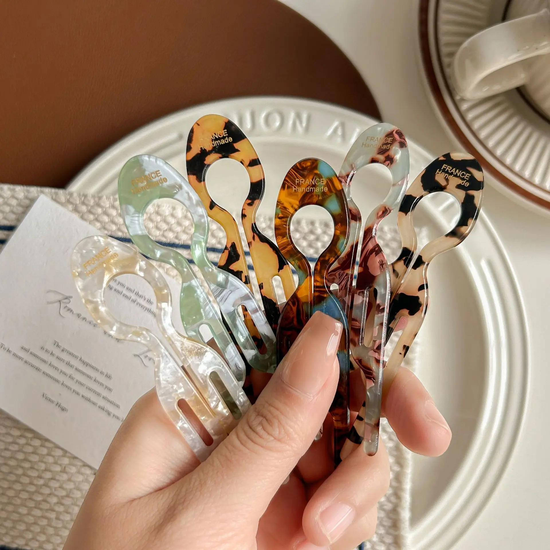 U Shaped Hairpin Korean Style Acetic Acid Wave Hairpin For Women Trendy Gradient Color Geometric Hair Stick Girls Hair Accessory