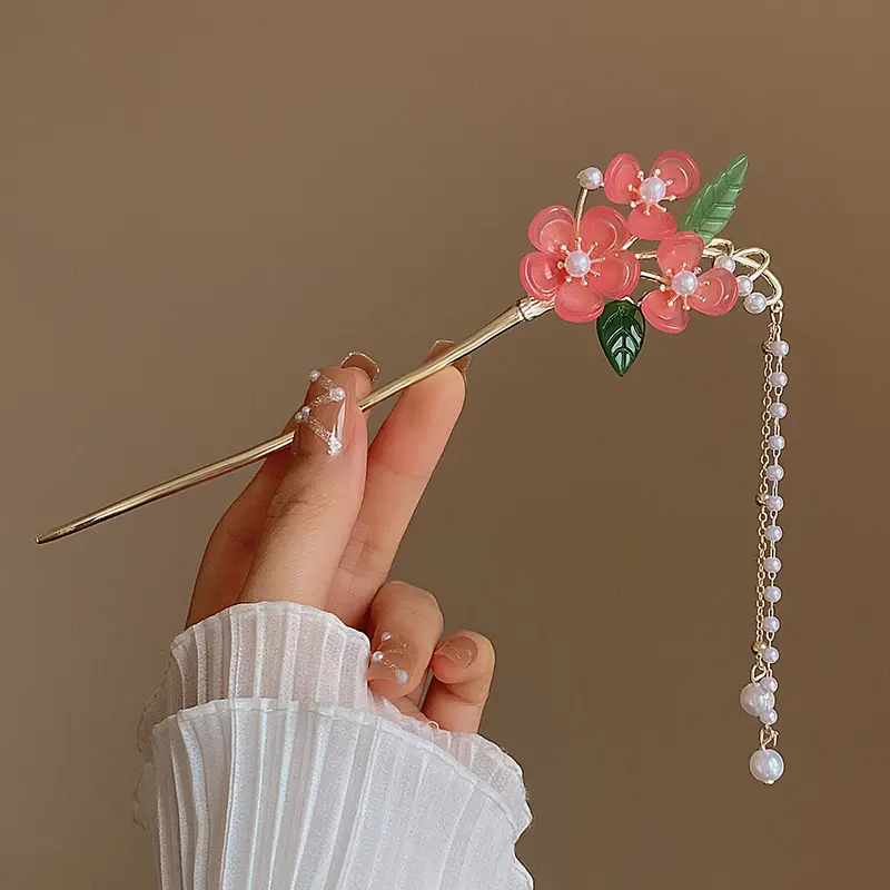 2025 New Flower Hairpin For Women Elegant Floral Butterfly Pearl Tassel Hair Stick Trendy Jewelry Hair Accessories Hair Clips