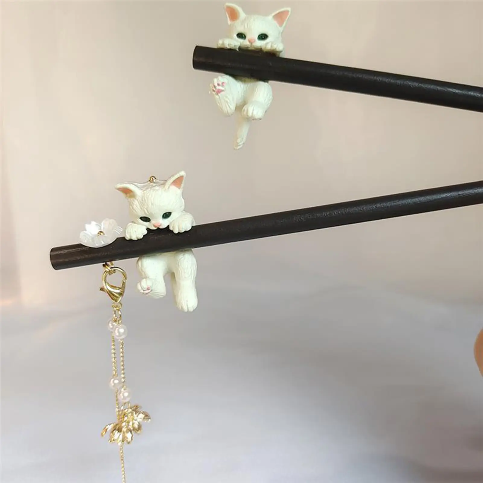 Chinese Style Hairpin For Women Creative Cat Flower Tassel Hair Stick Cute Kitten Ornament Wooden Hairpin Hair Accessories 1pc