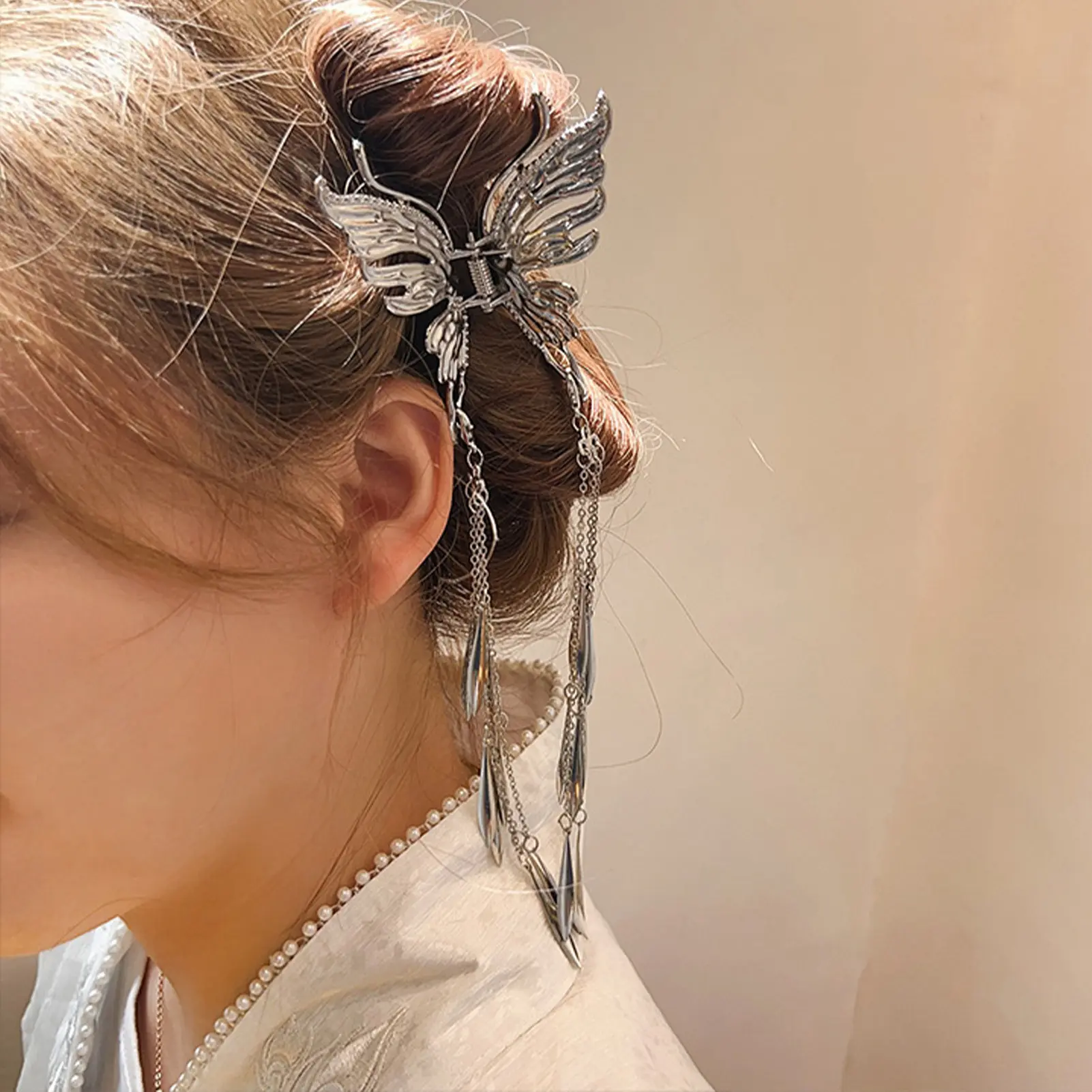 Y2K Style Metal Butterfly Hair Clip For Women Glitter Rhinestone Tassel Hair Clip Girls Trendy Exquisite Jewelry Hair Accessory