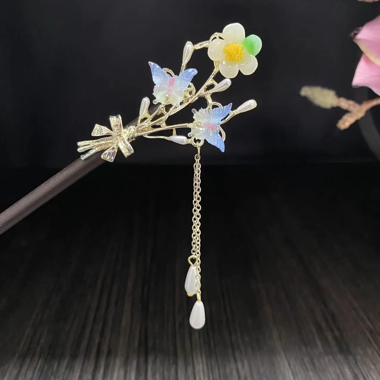 Luxury Flower Tassel Hairpin For Women Handmade Wooden Floral Hair Stick Hanfu Hair Accessories Vintage Elegant Girls Hairpins