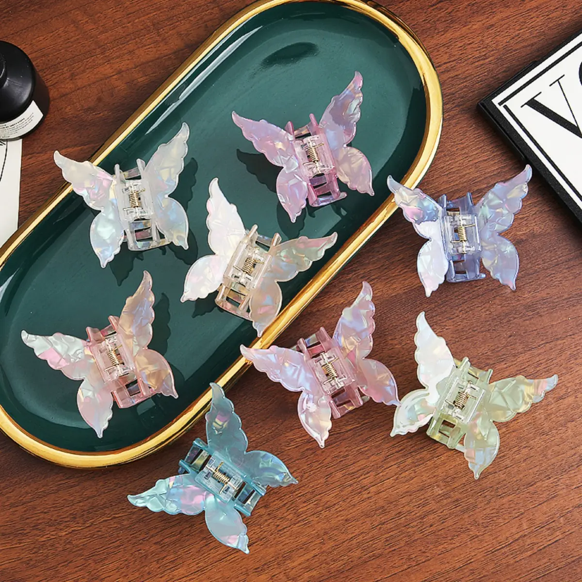 7cm Pearlescent Butterfly Hair Claw For Women Korean Style Acetic Acid Gripper Elegant Sweety Colorful Shark Hair Gripper 1pc