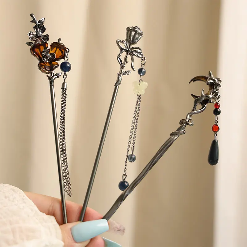 Neo Chinese Style Hairpin Light Luxury Metal Rose Moon Butterfly Element Hair Stick For Women Hanfu Horse-face Skirt Hairpin