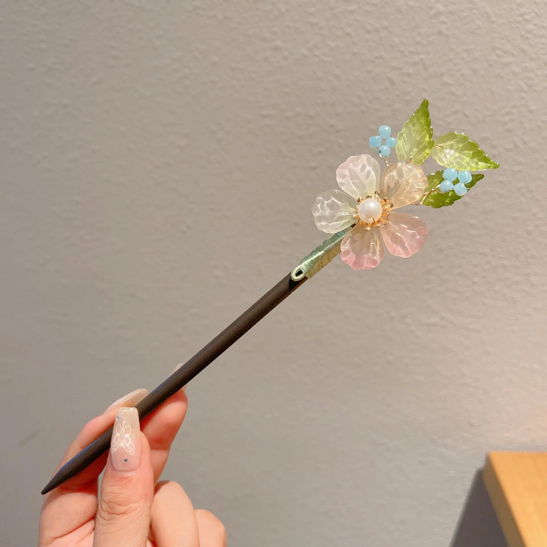 Light Luxury Ancient Style Hairpin Vintage Elegant Chinese Hair Stick For Women Handmade Exquisite Flower Tassel Hairpins