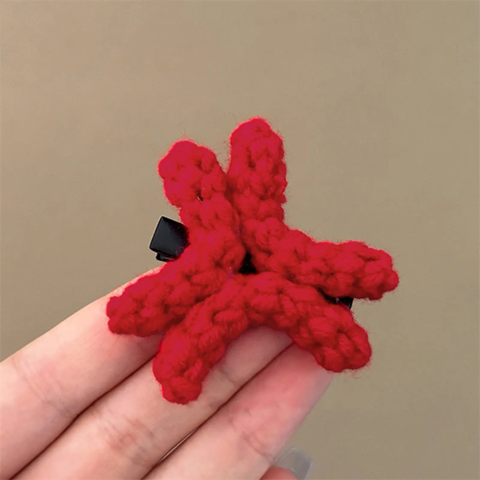 Creative Crochet Hair Clip For Girls Hand Woven Yarn Barrettes Women's Cartoon Funny Duckbill Clip Hair Accessories Hairpin