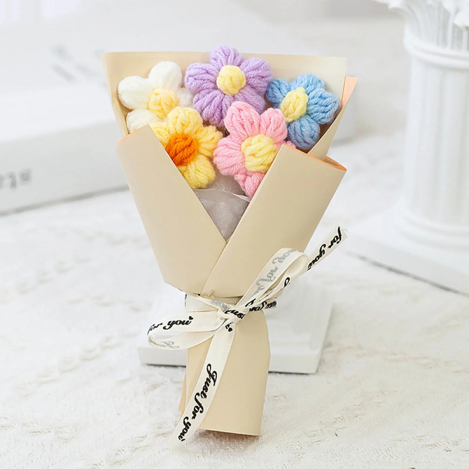 Hand Woven Flower Bouquet Mini Crochet Yarn Bouquet For Wedding Party Graduation Ceremony Gift Lovely Decoration Puff Bouquet