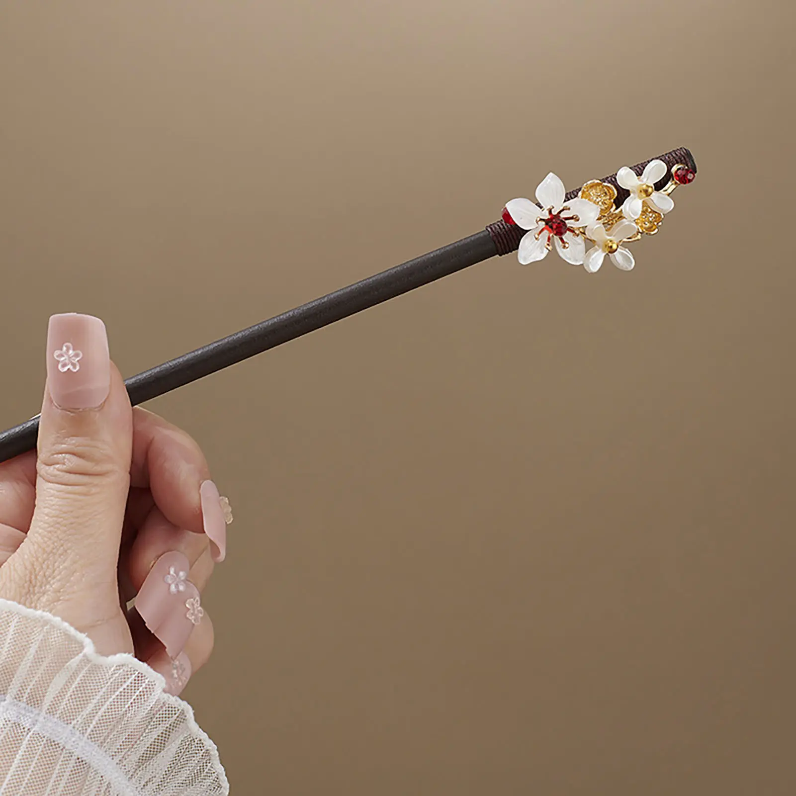 Elegant Chinese Style Hairpin Vintage Peach Blossom Tassel Wooden Hairpin Exquisite Jewelry Hairstyle Accessories For Women 2025