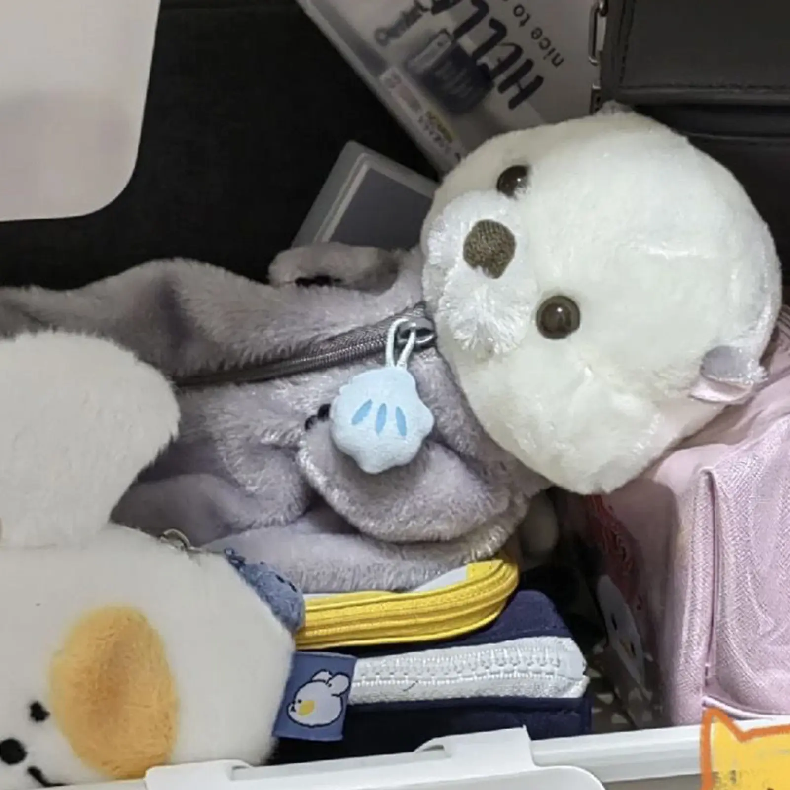 INS Cartoon Plush Pencil Bag Creative Sea Otter Shape Large Capacity Pencil Case Cute Velvet Pencil Case Student Stationery