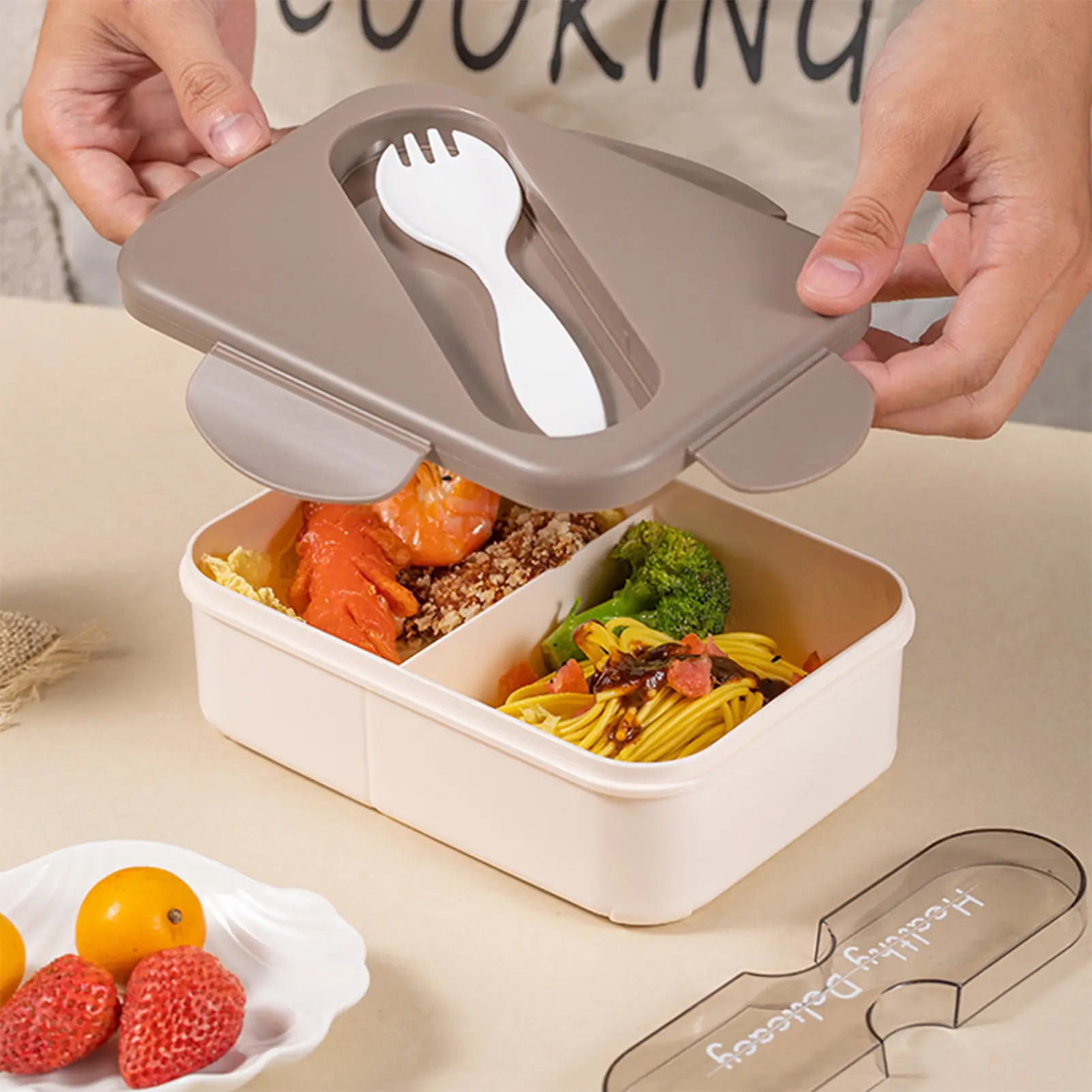 Student Lunch Box With Fork Plastic Snap On Lunch Box For School Company Picnic Use Microwave Heatable Bento Box Kitchenwares