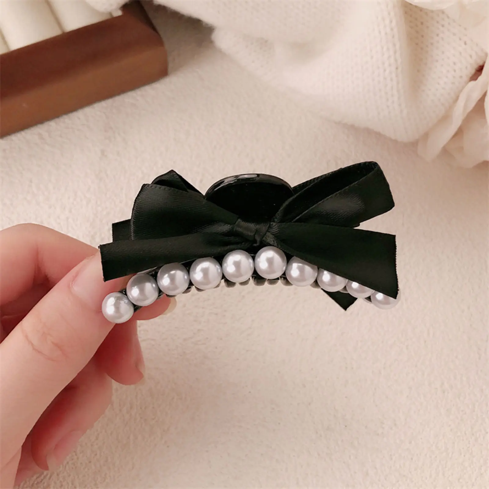 Korean Style Bowknot Hair Claw Fashion Gauze Satin Tassel Hair Clip For Women Gentle Vintage Large Bow Hair Claw Girls Hairpins